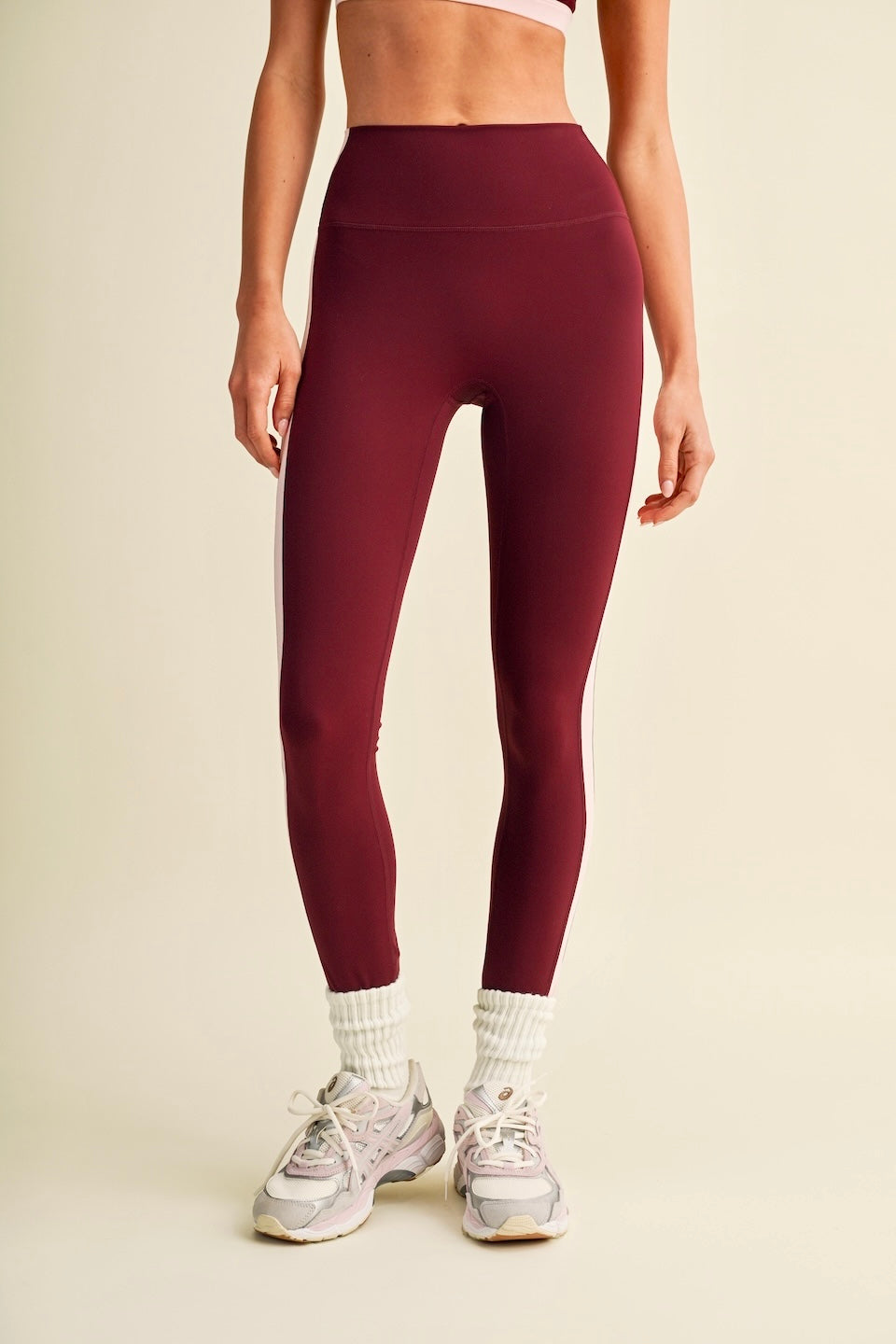 Burgundy Rosé Set — Set Sol y Arena Boutique, leggings front view